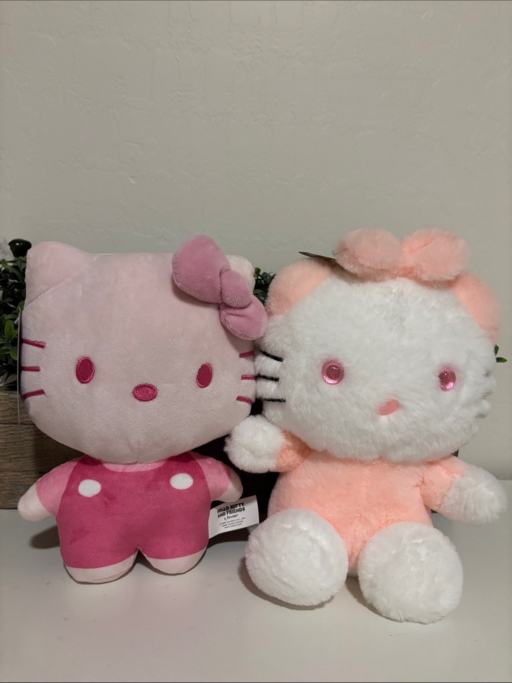 Hello Kitty Bundle - Picture 2 of 3